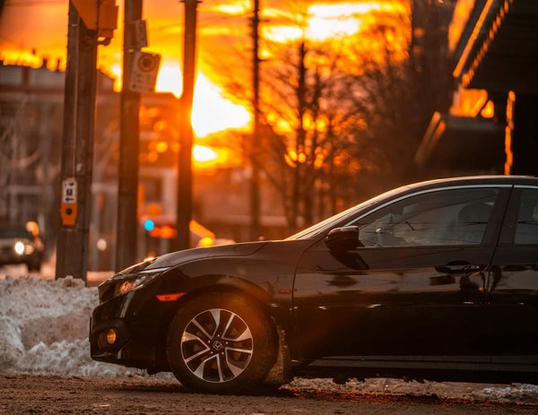 Quelles sont les meilleures pratiques pour maximiser l'efficacité des systèmes de freinage régénératif sur les véhicules hybrides?